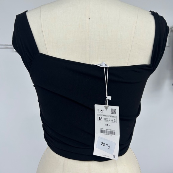 Black Zara Ruched Crop op - Picture 2 of 2